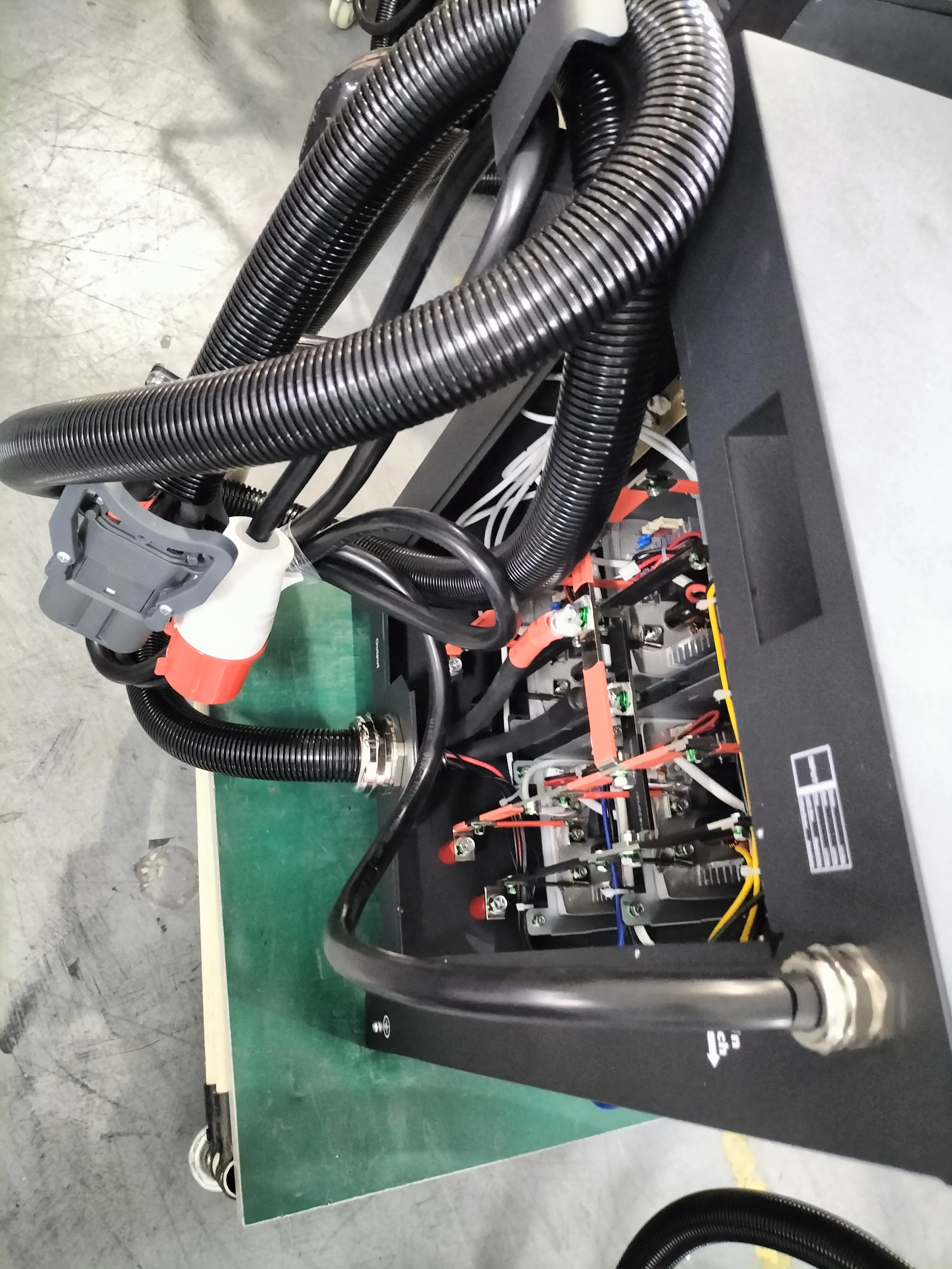 80V 200A 18kw battery charger