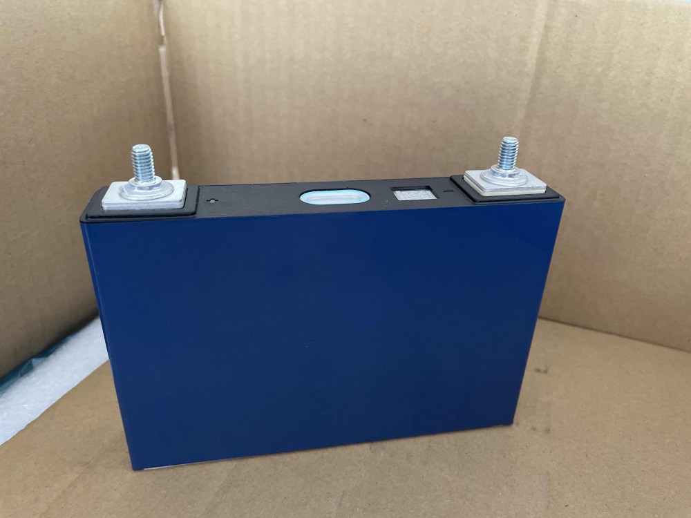 ternary lithium battery