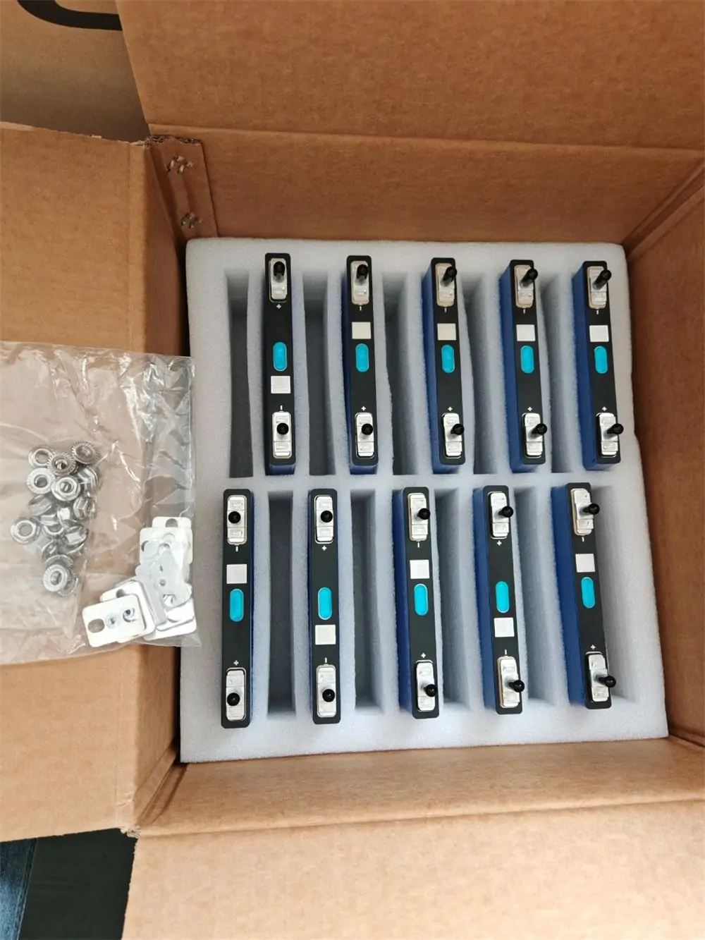 EVE LF22K 3.2V22Ah lifepo4 cells 